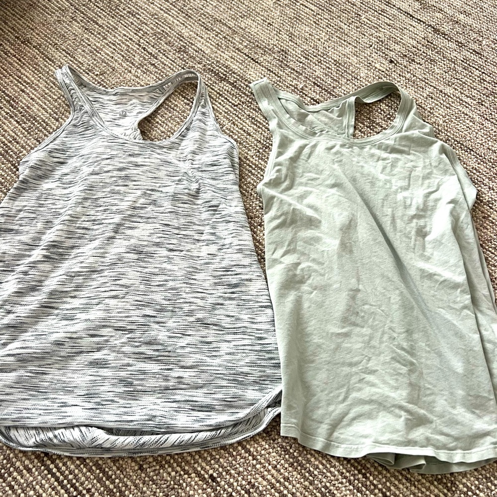2 Lululemon tanks